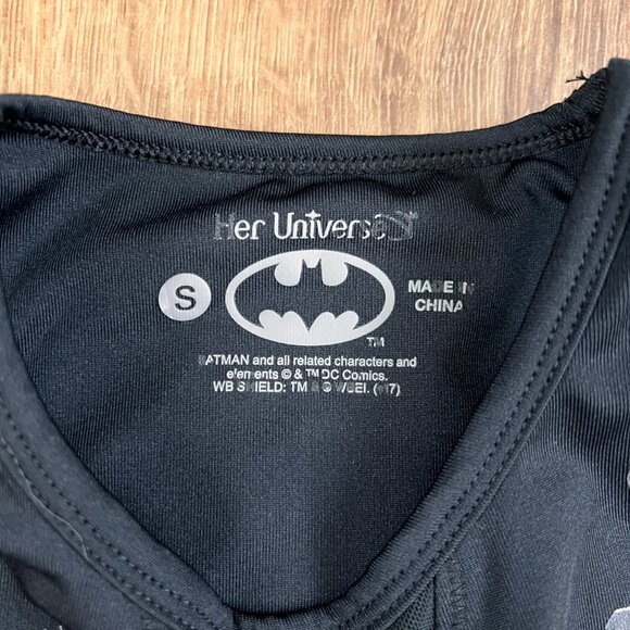 DC by Her Universe Batman Black Sports Bra Workout Sz S - Picture 3 of 7